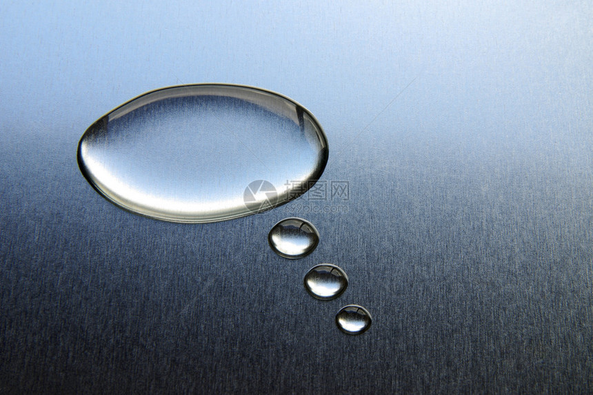 漫画认为在金属表面由水产生的泡沫形成于图片