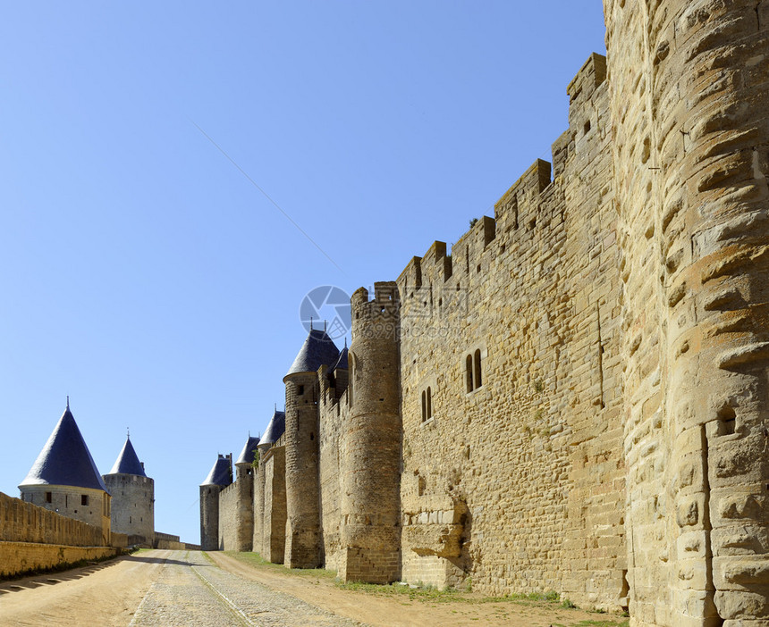 Carcassonne是法国南部著名的中世纪城市图片