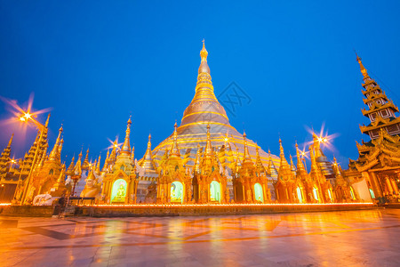 缅甸仰光的Shwe背景图片