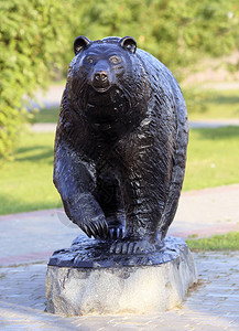 黑熊是俄罗斯西伯利亚Nefteyuyugansk市的正式象征背景图片