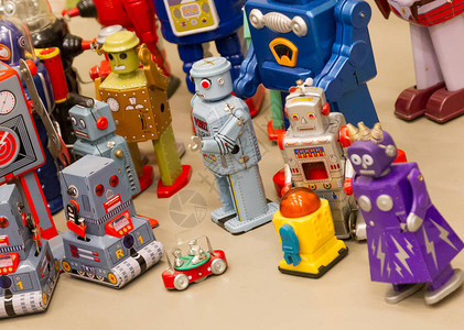 复古玩具不同机器人的集合背景图片