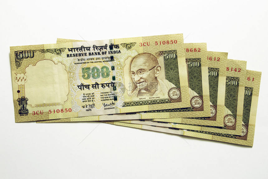 五百张印度钞票图片