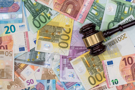 正义和欧元货币在司法机构中代图片