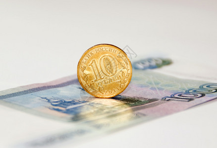 钞票上的单枚硬币图片