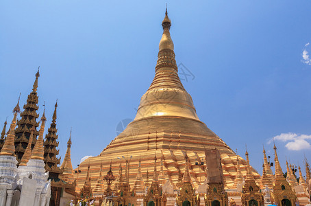 缅甸仰光的Shwedago图片