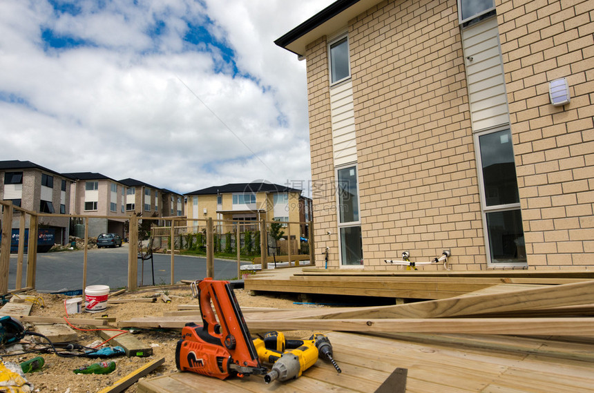 2014年1日新房建筑工地的工作具新西兰各地的房价正在上涨图片