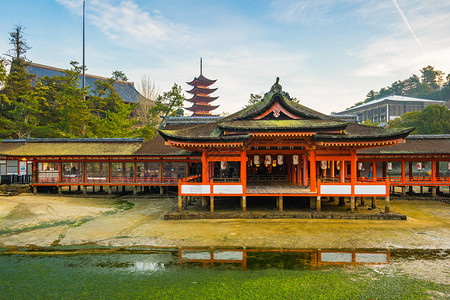 日本宫岛的严岛神社图片