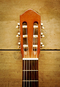 古典吉他的一部分琴头图片