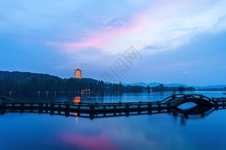 夕阳西湖风景图片