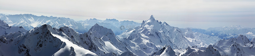 俄罗斯高加索埃尔布鲁斯山从ChegetMount到欧洲最高点的E图片