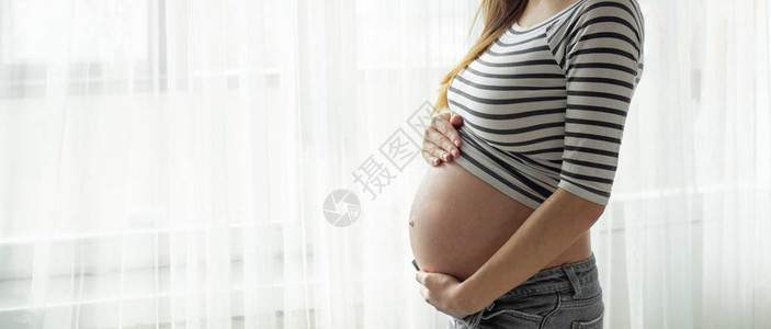 怀孕母亲和期望概念图片