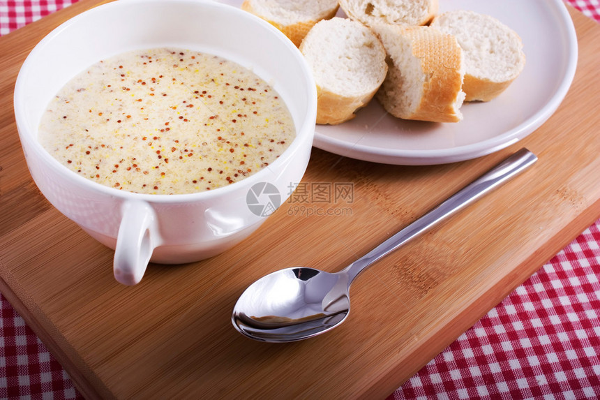 荷兰传统芥末汤配汤图片