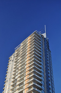 现代高层公寓楼细节图片