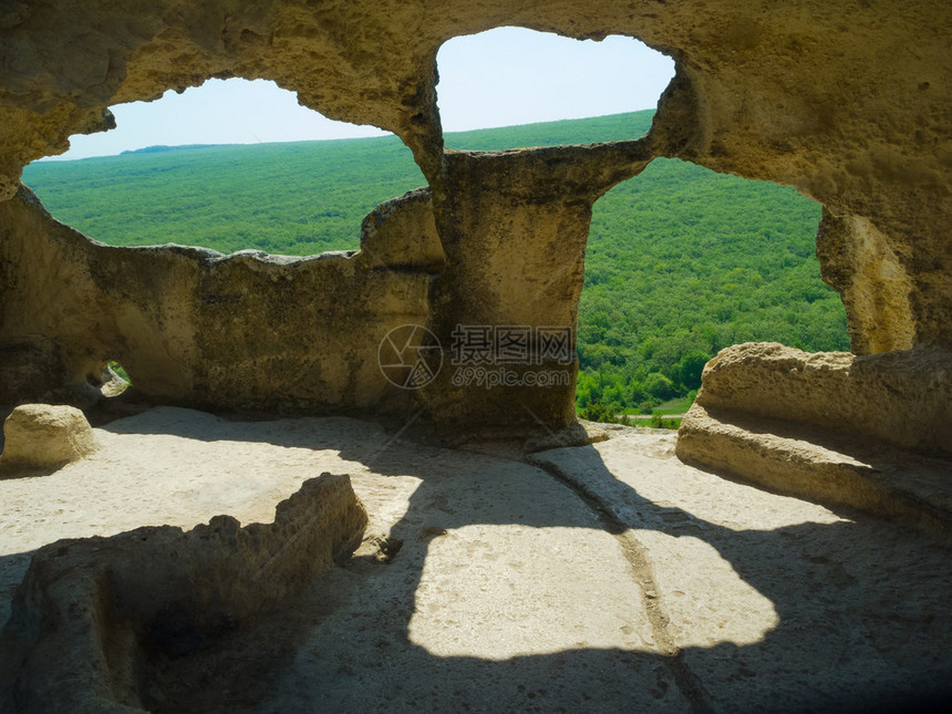 乌克兰里米亚州艾斯基凯尔门山洞城乌克兰图片