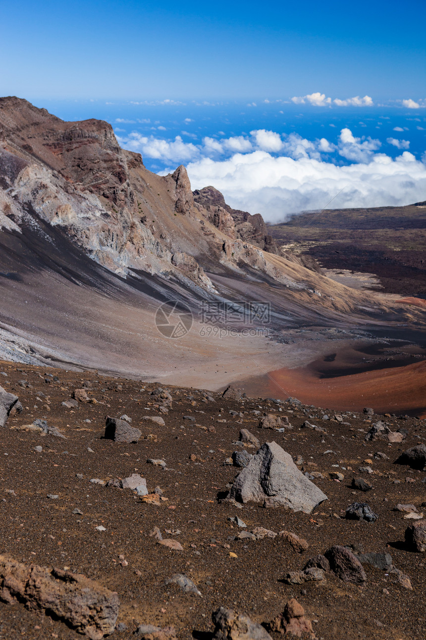 夏威夷毛伊岛Haleakala公园大规模火山弹坑的颜色图片