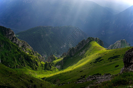 夏天风景秀丽的山风景西部塔特拉山图片