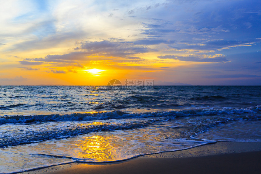 日落和海滩图片