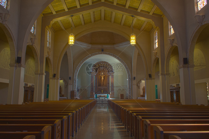 教堂内部的高动态范围图像图片