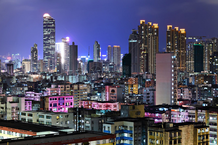香港市中心城市在晚上图片