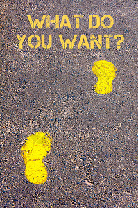 人行道上的黄色脚步声走向您想要的讯息图片