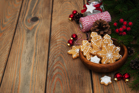 圣诞姜和蜂蜜饼干图片