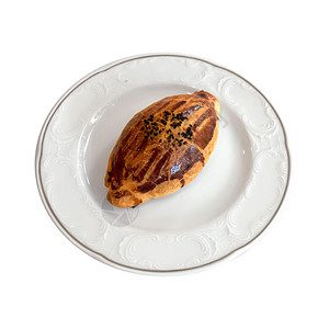 白盘子上的传统土耳其糕点图片