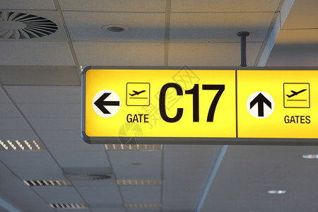 出发的黄色机场标志图片