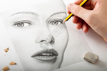 穆勒核用铅笔手绘一张女人的脸插画