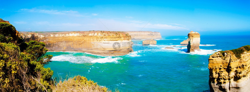 十二使徒岩是澳大利亚维多利亚大洋路旁坎贝尔港公园海岸的图片