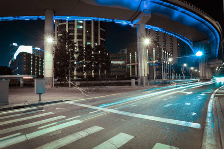 清空的公路地表面城市横过上海深图片