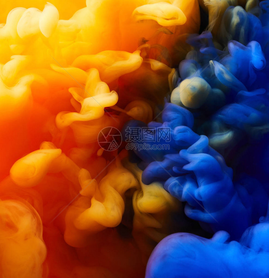 颜色滴在水中抽象背景图片
