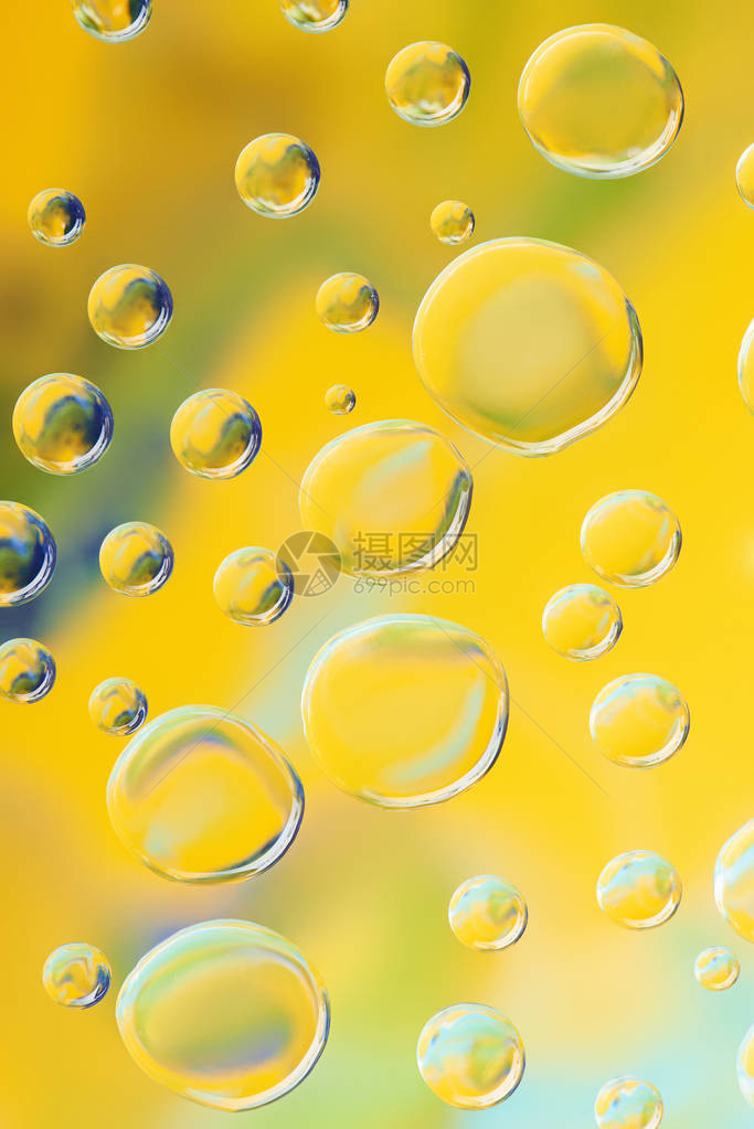黄色抽象背景的清水滴美图片