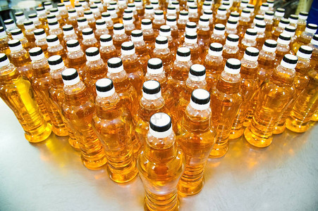 植物油生产厂植物油瓶装生产线图片