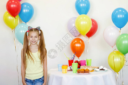 女孩十几岁的少女在生日时图片