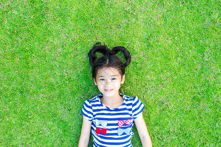 生态友好环境概念与幸福健康的亚洲孩子一起图片