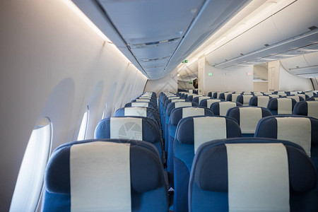 飞机上一个经济舱的清洁机舱空蓝图片