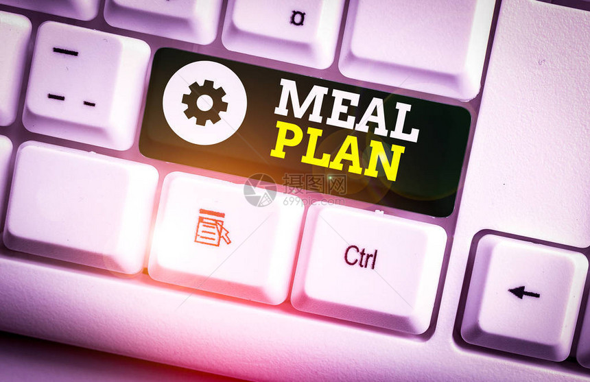 显示膳食计划的书写笔记下周要吃什么的安排方案的商业概念白色pc键盘图片