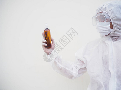穿着PPE套装制服的医生或科学家的肖像图片