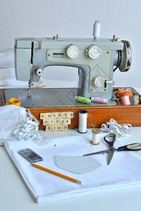 缝纫机的详情图片