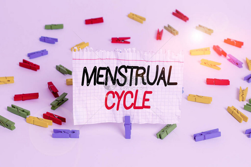 概念意指卵巢和子宫内彩色衣着纸每月变化周期图片