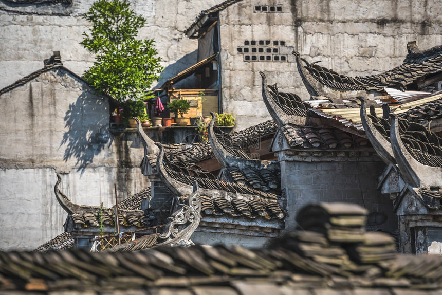 湖南省风港老城历史古老建筑的图片