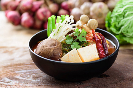 洋蘑菇豆腐蔬菜美味韩国菜的K图片