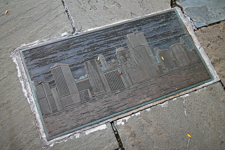 曼哈顿市中心的铁板与双子塔图片