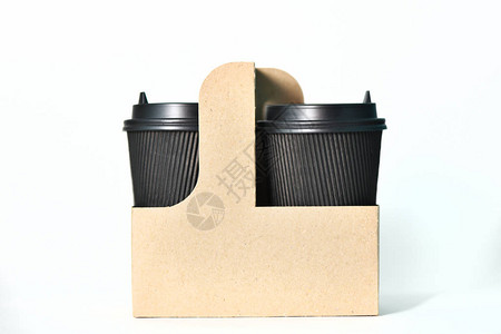容器中的黑色一次纸杯热咖啡用纸杯咖啡走图片