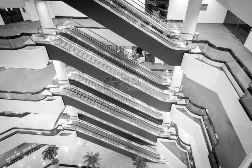 每个楼层现代商场扶梯图片