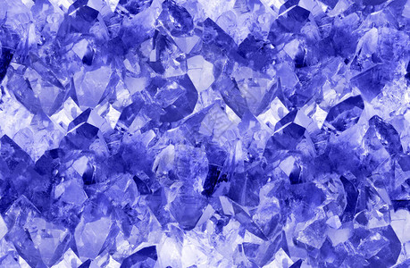 蓝色晶体的宏观图片
