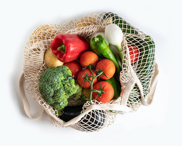 网兜里的新鲜季节蔬菜图片