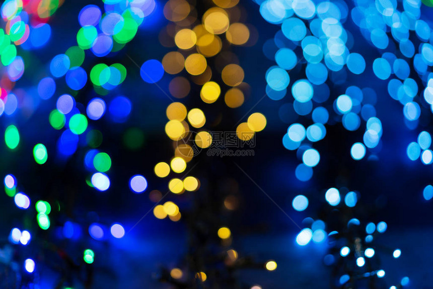 具有多色斑点的圣诞节背景和多色斑点的布加赫图片