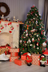 里的圣诞树背景图片