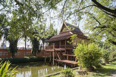 泰国北部甘烹碧府甘烹碧镇的屈阳寺和皇家寺院图片